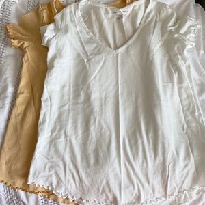 ⭐️ 3 for $20 ⭐️ 2 AE lettuce hem tees